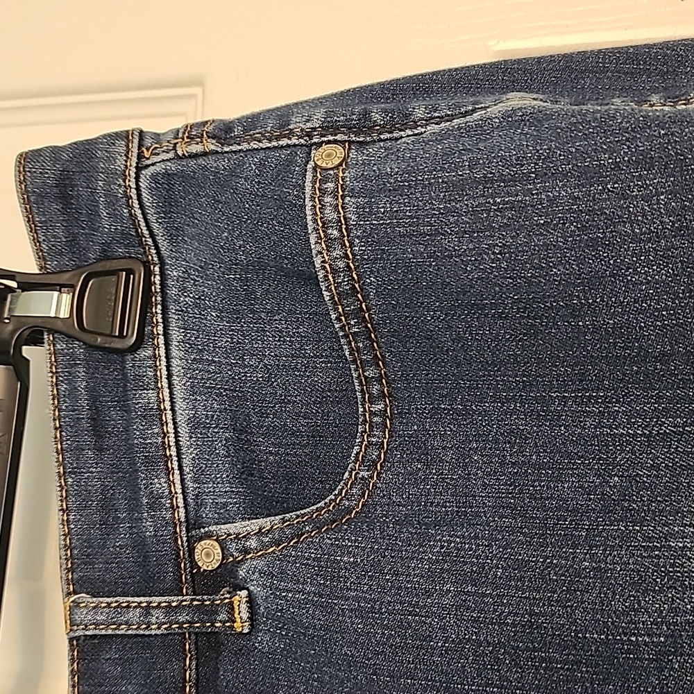 TALBOTS WOMAN'S JEANS - Picture 4 of 9